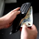 Transporte, prepagas, y servicios públicos: todos los aumentos que llegan en agosto Como todos los meses, agosto llega con nuevos aumentos que impactarán en los bolsillos de los argentinos. Repasa una por una las subas.