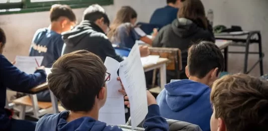 La Asociación de Institutos de Enseñanza Privada de Argentina (AIEPA) le reclamó a la Provincia una autorización para aumentar las cuotas un 30% más.