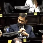 Osaba pidió que IOMA salde una deuda con un centro de día: “No falta presupuesto, sobra indiferencia” El diputado bonaerense libertario, Juanes Osaba, respaldó el reclamó del Centro Cántaros y exigió una respuesta urgente por parte de Axel Kicillof sobre la deuda que mantiene IOMA.