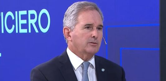 El canciller Pablo Quirno se sumó a las críticas contra Victoria Villarruel, la acusó de intentar "desestabilizar" al Gobierno y reclamó que abandone el cargo si no acompaña el rumbo de Javier Milei.