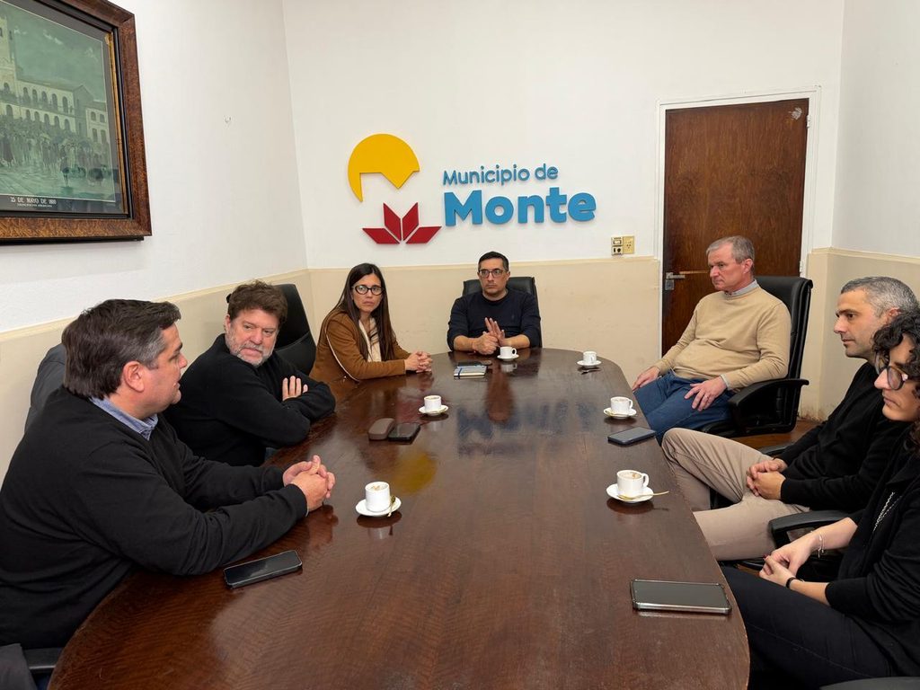 El presidente de la UCR bonaerense, Emiliano Balbín, y el diputados, Diego Garciarena, recorrieron la Quinta, en la previa a la asunción.