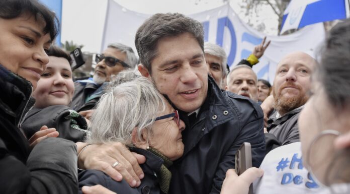 Desde San Cayetano, Kicillof habló de la caída ley de Tierras: “Gobiernan para la timba” El gobernador Axel Kicillof participó de la marcha de San Cayetano y dejó definiciones sobre el Congreso.