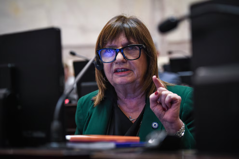 Tras el desguace de la Ley de Inviolabilidad, la titular del bloque libertario, Patricia Bullrich, consideró que el Gobierno tiene que impulsar iniciativas “que le interesen a la gente”.