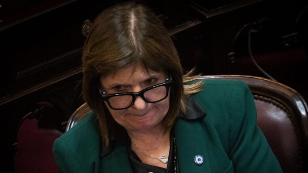 Tras el desguace de la Ley de Inviolabilidad, la titular del bloque libertario, Patricia Bullrich, consideró que el Gobierno tiene que impulsar iniciativas “que le interesen a la gente”.