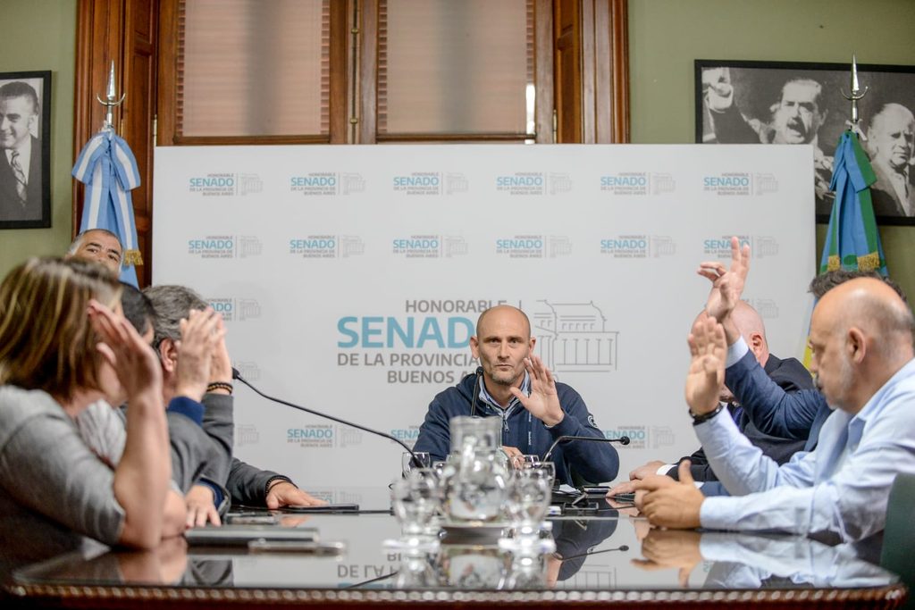 Senado bonaerense: el expediente para habilitar las reelecciones indefinidas fue girado a la comisión de Legislación General, cuyo presidente es el kicillofista Germán Lago.