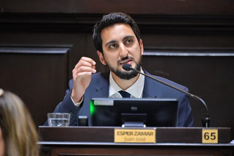 El diputado bonaerense, Juan Esper, presentó un proyecto de ley para blindar a los profesionales de salud que sean objetores de conciencia.