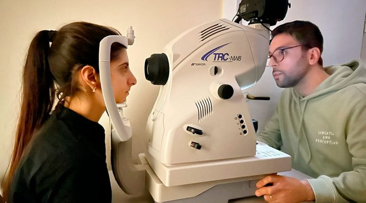 Científicos del CONICET desarrollaron la plataforma "RETINAR" que utiliza IA para el diagnostico de enfermedades oftalmológicas.