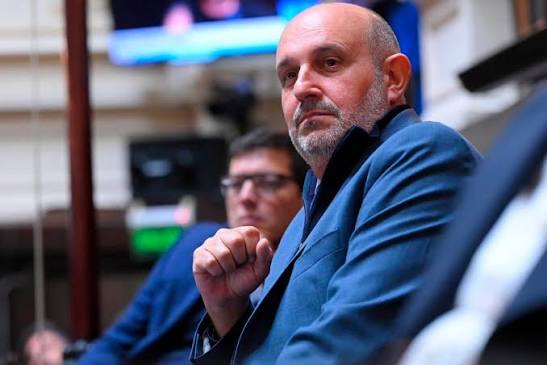 Alexis Guerrera sumó sus cuestionamientos al Gobierno nacional por la falta de obras viales a pesar de la alta recaudación. 