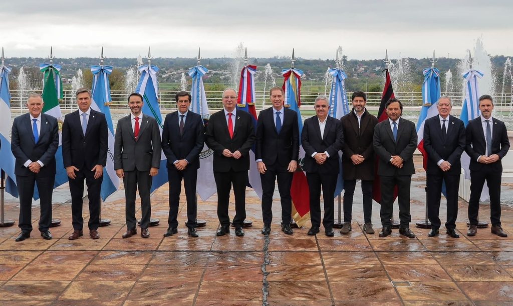 Desde Posadas, Misiones, Santilli buscó recomponer el apoyo legislativo de los gobernadores del Norte Grande.
