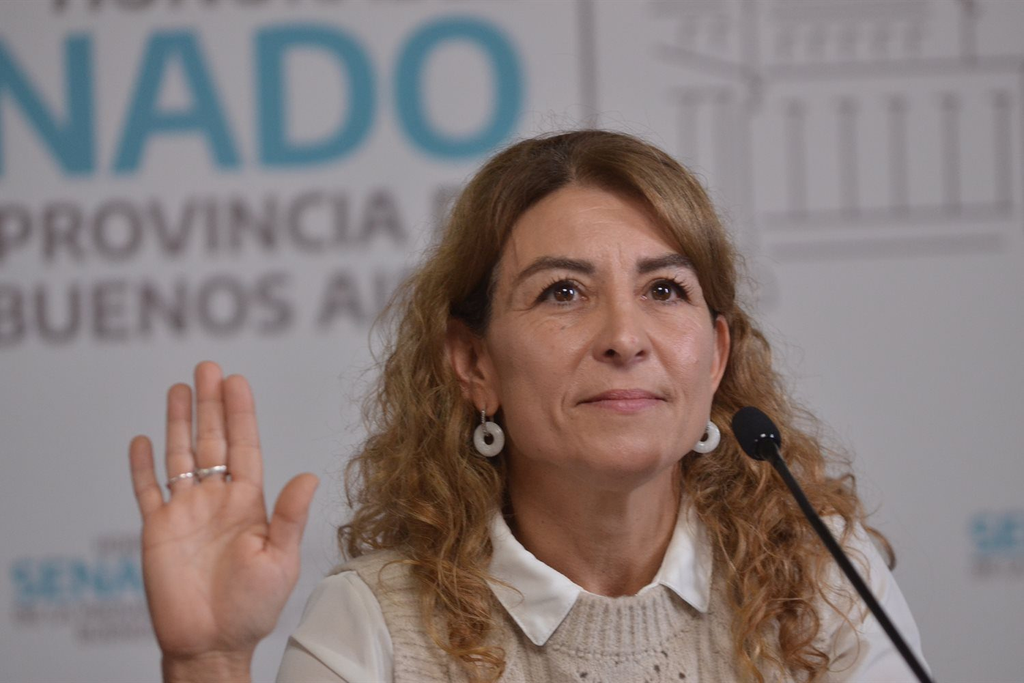La senadora provincial de Hechos – UCR Identidad, Natalia Quintana, presentó un proyecto para ampliar la oferta universitaria en el interior bonaerense. 