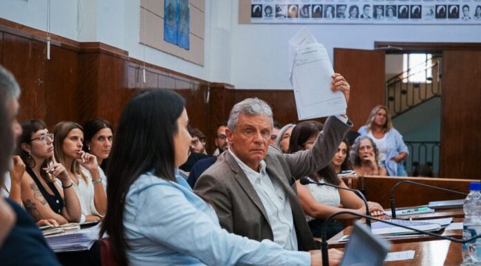 Pulti salió con los tapones de punta por la inseguridad en Mar del Plata El concejal Gustavo Pulti salió con los tapones de punta a cruzar al intendente de Mar del Plata en uso de licencia, Guillermo Montenegro.