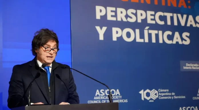 Milei vuelve a reaparecer en la escena pública con un acto en el Consejo de las Américas El presidente Javier Milei participará el próximo jueves de la 23° edición del Consejo de las Américas, una organización de empresarios liberales de Estados Unidos.
