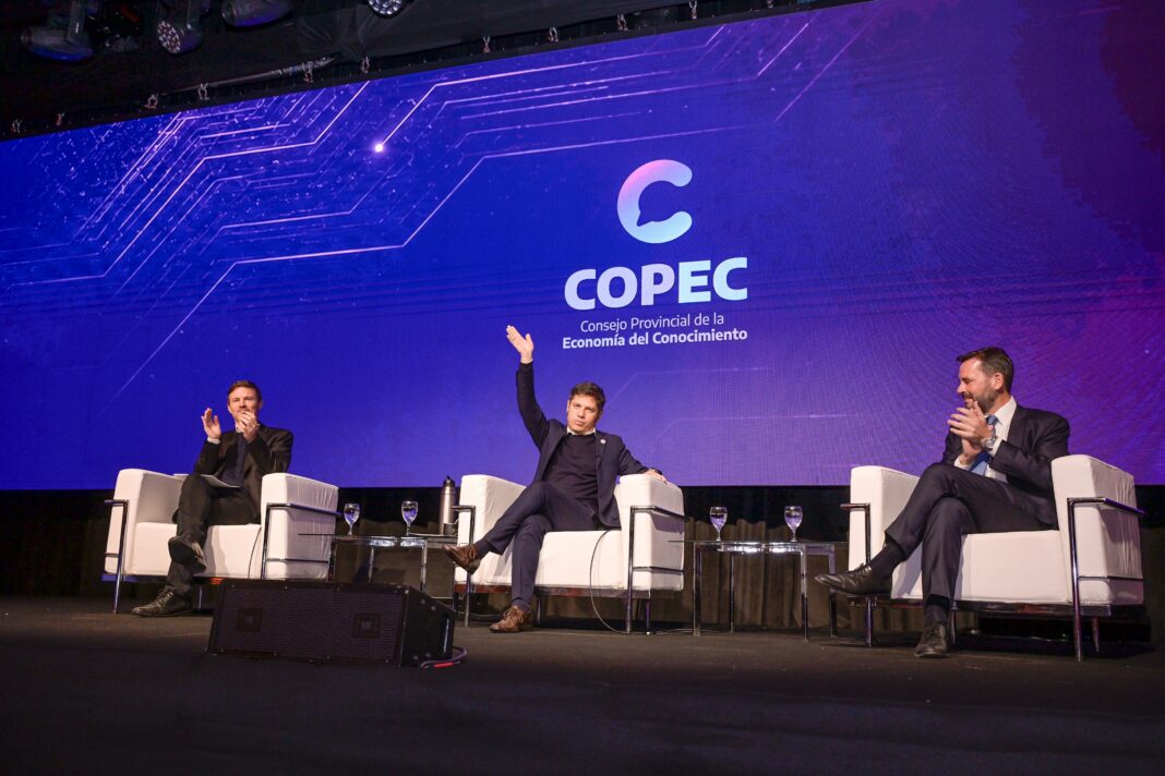 Axel Kicillof lanzó oficialmente el Consejo de la Economía del Conocimiento junto a su titular, Ariel Sujarchuk, y el ministro Augusto Costa.