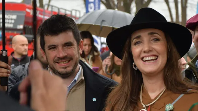 Este fin de semana, Victoria Villarruel participó de la Expo Venado 2026 junto al intendente de Venado Tuerto y presidente de la UCR, Leonel Chiarella.