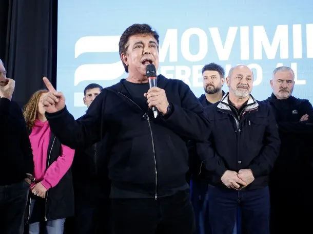 El sugestivo mensaje de Fernando Espinoza en el plenario del MDF: "Estamos interpretando lo que la gente quiere". 