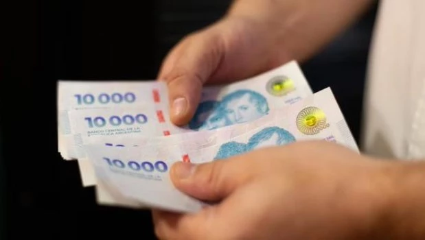 Encuesta: más del 60% de los argentinos se queda sin ingresos antes del día 20 El mes cada vez más largo. Una encuesta arrojó que más del 60% de los argentinos agota sus ingresos disponibles antes del día 20.
