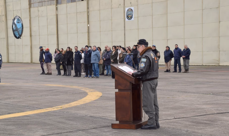 El Contraalmirante Román Enrique Olivero anunció el inicio del Plan Dédalo que podría afectar a Punta Indio.