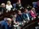 Reelecciones indefinidas: los legisladores que necesitan modificar la ley para competir en 2027 Para las elecciones generales del próximo año, varios legisladores bonaerenses necesitan de las reelecciones indefinidas para quedarse en sus bancas.
