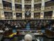 Diputados pone el endeudamiento familiar en agenda y debate una salida para 1 millón de bonaerenses La Cámara de Diputados bonaerense será sede el próximo martes de una charla -debate sobre posibles herramientas para abordar el endeudamiento familiar. Todos los detalles.