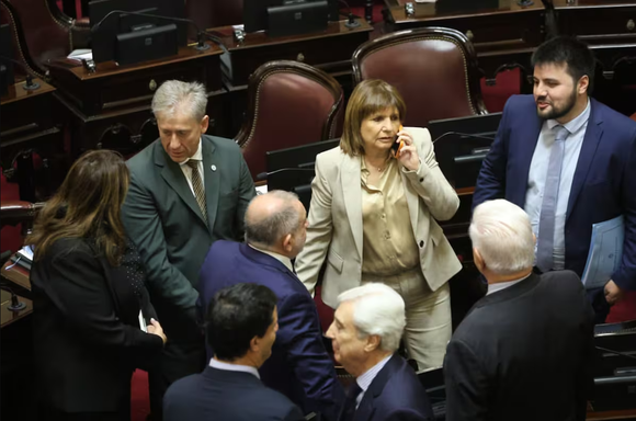 Congreso: el Senado define su agenda, mientras Diputados sesiona La Libertad Avanza buscará avanzar con parte de la agenda legislativa y recomponer el vínculo con los dialoguistas en el Congreso.
