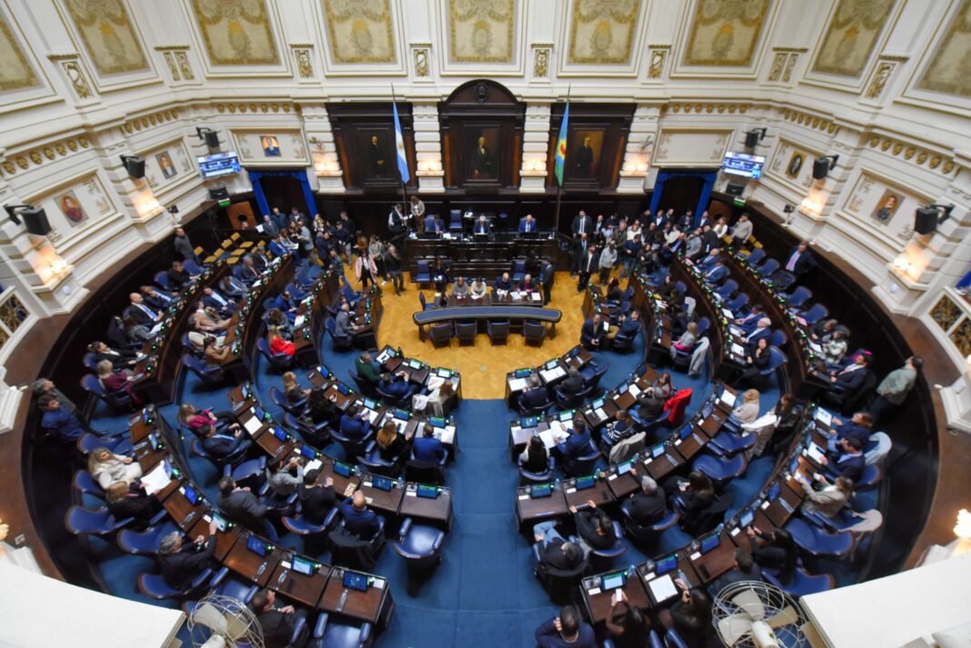 Diputados finalmente convocó a su cuarta sesión del año, que tendrá lugar este jueves desde las 14 horas. Las leyes más importantes del temario.
