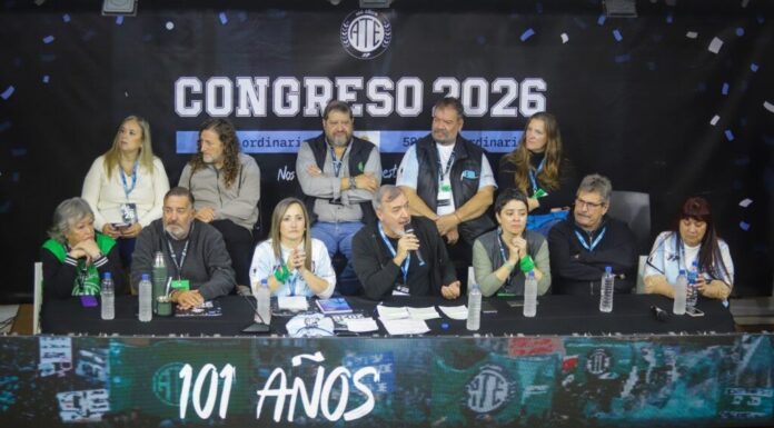 Paritarias: el Gobierno nacional convocó a estatales para discutir un nuevo aumento salarial El Gobierno nacional convocó para este martes a los 14:00 horas a trabajadores estatales para discutir un nuevo aumento salarial.