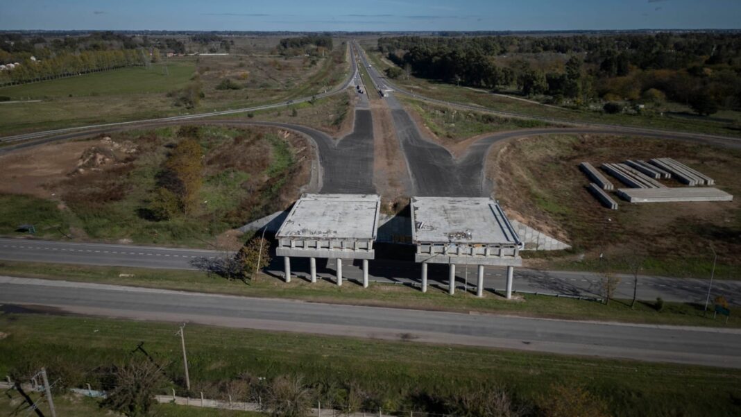 Gabriel Katopodis volvió a cruzar a Nación por la falta de obras viales y le pidió el traspaso a Provincia de dos rutas claves que atraviesan territorio bonaerense.