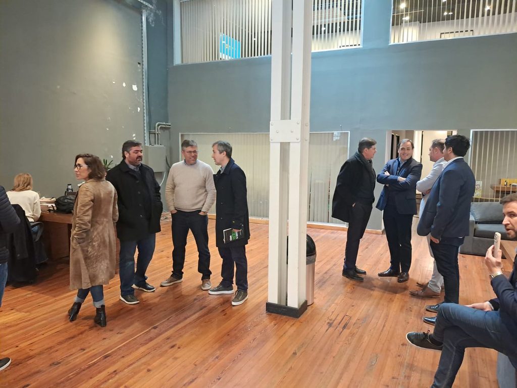 Los intendentes radicales volvieron a reclamar mayores recursos y libre disponibilidad de fondos para sostener la gestión en sus distritos.