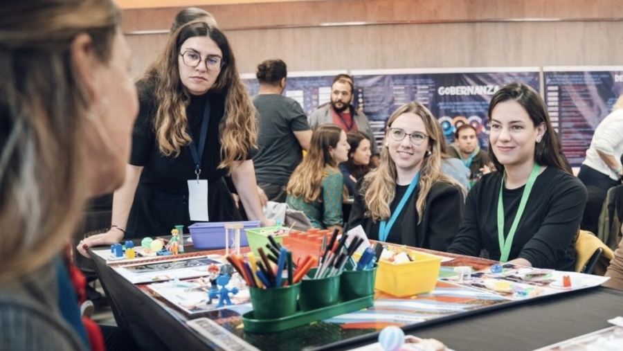 La Municipalidad de La Plata junto al Gobierno de Córdoba reunirá a referentes nacionales e internacionales para encabezar el Congreso Federal e Internacional de Juventudes.