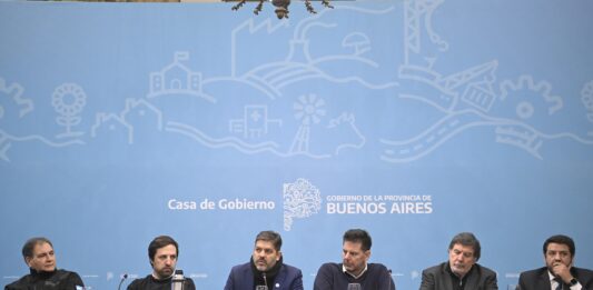 Diputados opositores participaron de una charla sobre ludopatía infantil en la UNLP y criticaron la “falta de voluntad política” para regular el juego online.