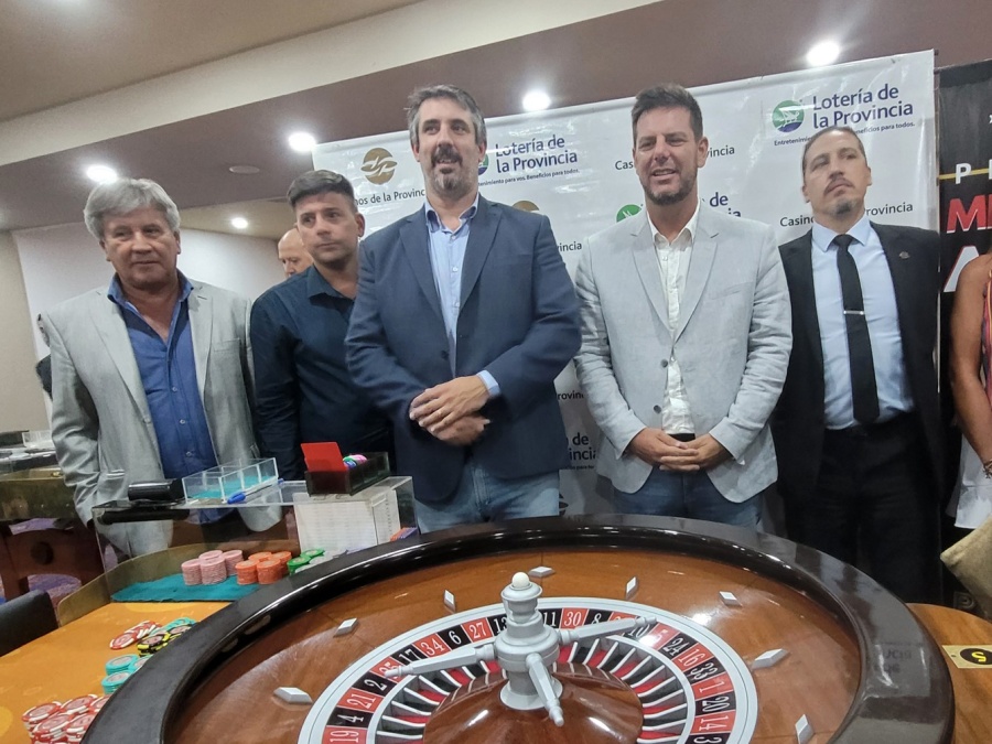 Ludopatía infantil: Gonzalo Atanasof prometió en 2024 implementar controles biométricos de datos para el juego online.