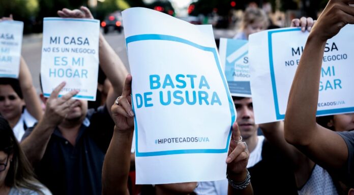 El peronismo ingresó una ley para suspender por un año los desalojos de viviendas La senadora bonaerense, Mónica Macha, presentó un proyecto de ley para suspender las ejecuciones hipotecarias y judiciales sobre viviendas únicas.