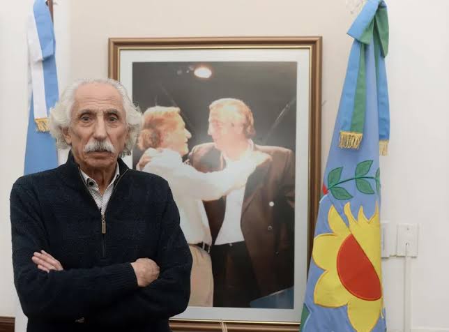 La Legislatura bonaerense nombró como ciudadano ilustre a Luis Lata, histórico secretario del Senado.