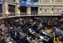 Con cruces por la religión, Diputados apoyó la creación de una localidad llamada “Papa Francisco” La Cámara de Diputados bonaerense despachó una batería de iniciativas sobre el Papa Francisco, como la creación de una localidad en La Matanza con su nombre.