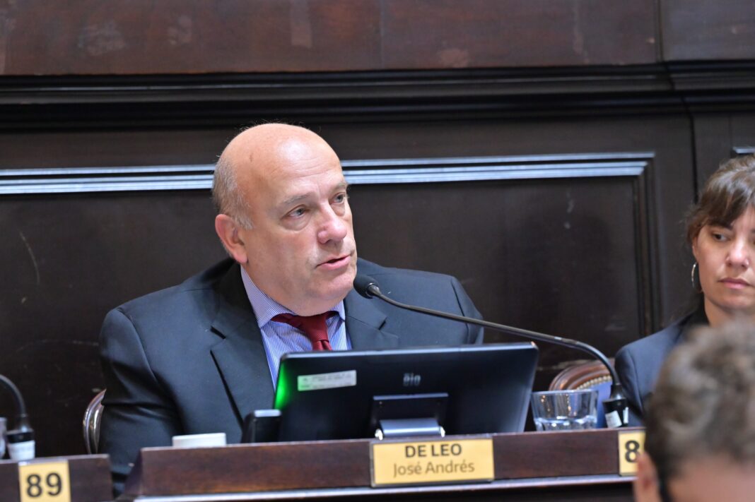 El jefe del bloque de diputados bonaerenses de la Coalición Cívica (CC), Andrés de Leo, volvió a rechazar el recorte al Régimen de Zona Fría por parte del Gobierno nacional.