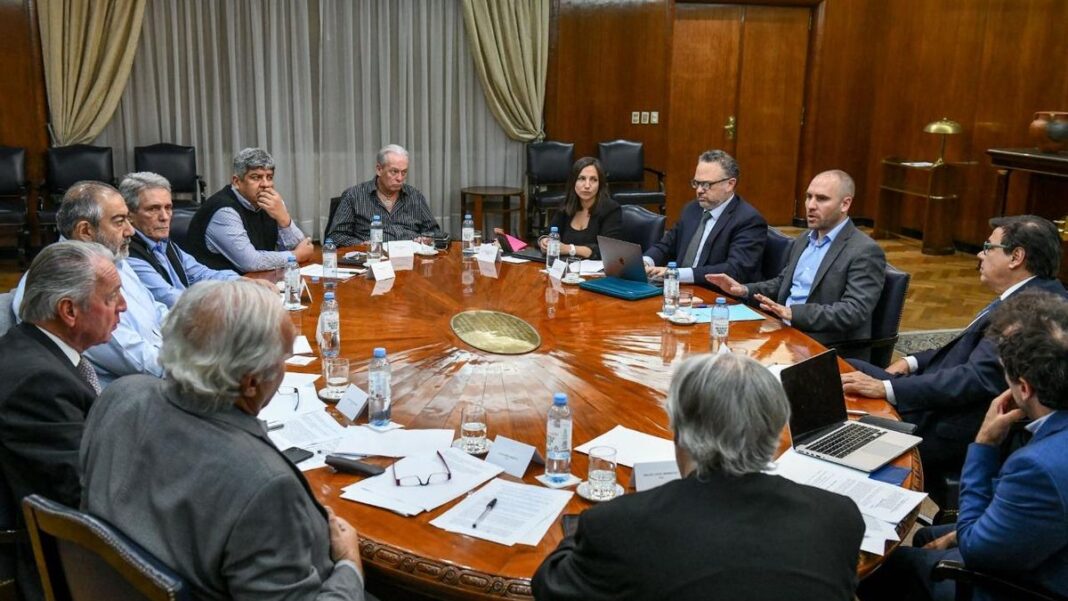 Tras nueve meses sin sesionar, el Consejo del Salario Mínimo, Vital y Móvil se reúne sin la presión de una movilización de la CGT y las dos CTA.