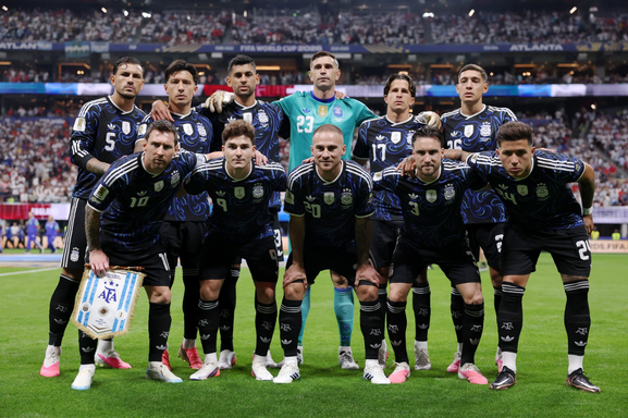 Diputados aprobó una ley para distinguir a los bonaerenses que jugaron el Mundial 2026 La Cámara de Diputados aprobó proyectos para reconocer a los 14 jugadores bonaerenses que disputaron el Mundial de Fútbol 2026.
