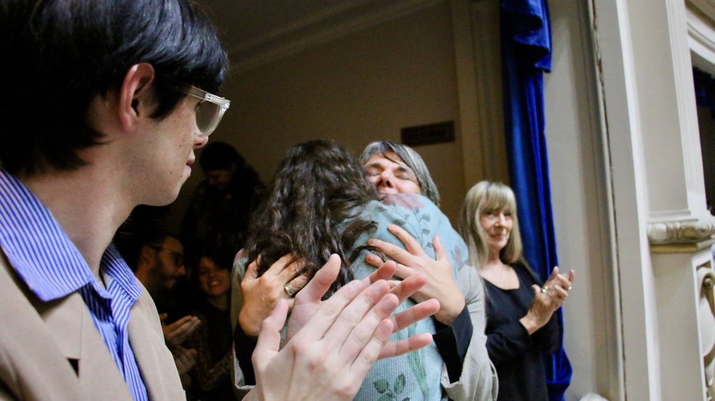 La mama de Ema Bondaruk, Laura Sánchez, celebró la media sanción de la ley contra la violencia digital. “Es el resultado de un trabajo colectivo”, afirmó. 