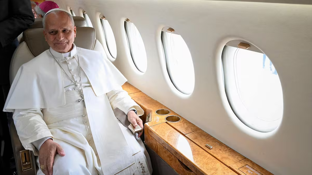 Una comitiva de la Santa Sede inicia este lunes con reuniones con representantes de la Iglesia local y funcionarios vinculados a la visita del Papa.