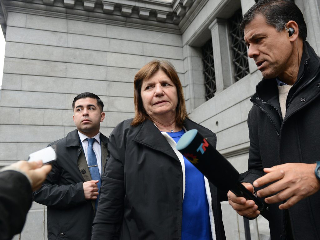 Patricia Bullrich encabeza las negociaciones de LLA en el Senado para destrabar el Súper RIGI y sostener el respaldo de los bloques aliados.