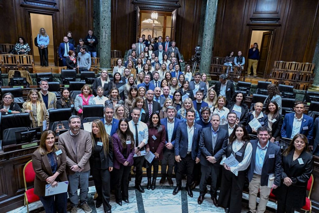 Legisladores provinciales de todos los espacios políticos se reunieron en el 10° Encuentro de Legislaturas Conectadas.