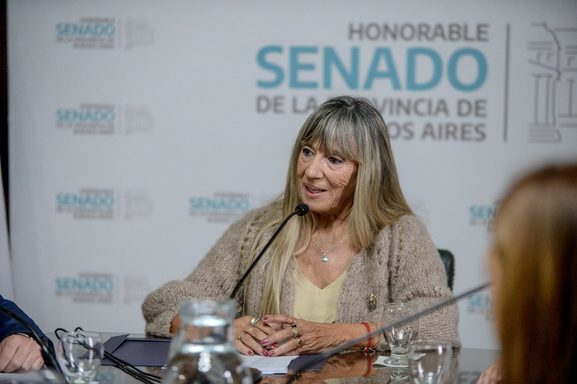 Clark: “El atentado contra Cristina no fue un caso aislado cometido por tres lúmpenes” Laura Clark recordó el atentado a Cristina Kirchner y pidió que la Justicia continúe la investigación hasta conocer a sus autores intelectuales.