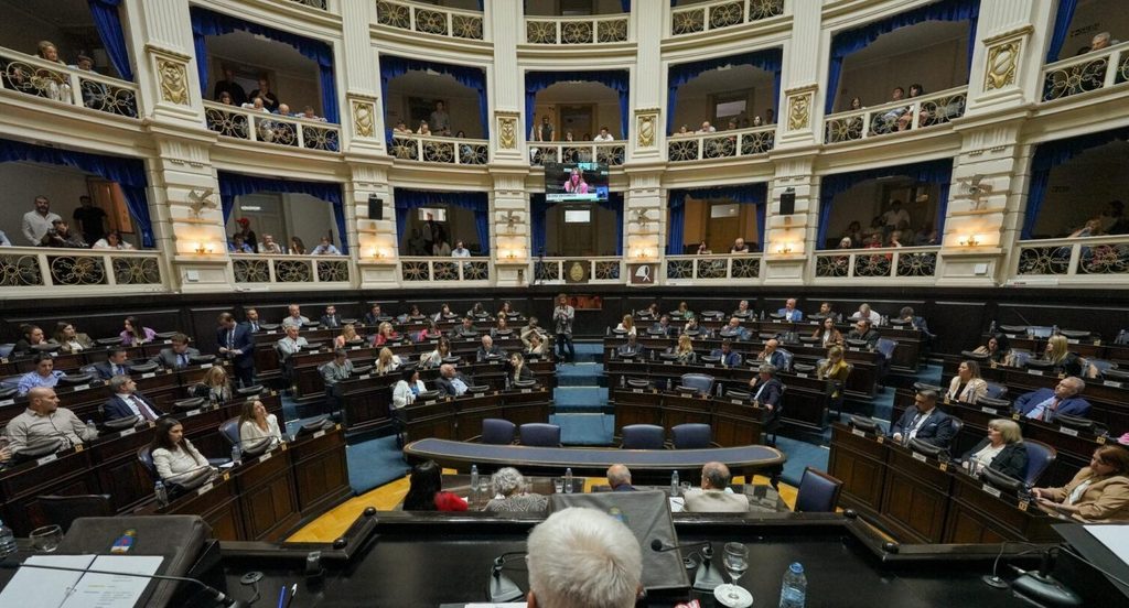 La Legislatura bonaerense acumula una batería de proyectos para amortiguar el impacto de la morosidad en los hogares.