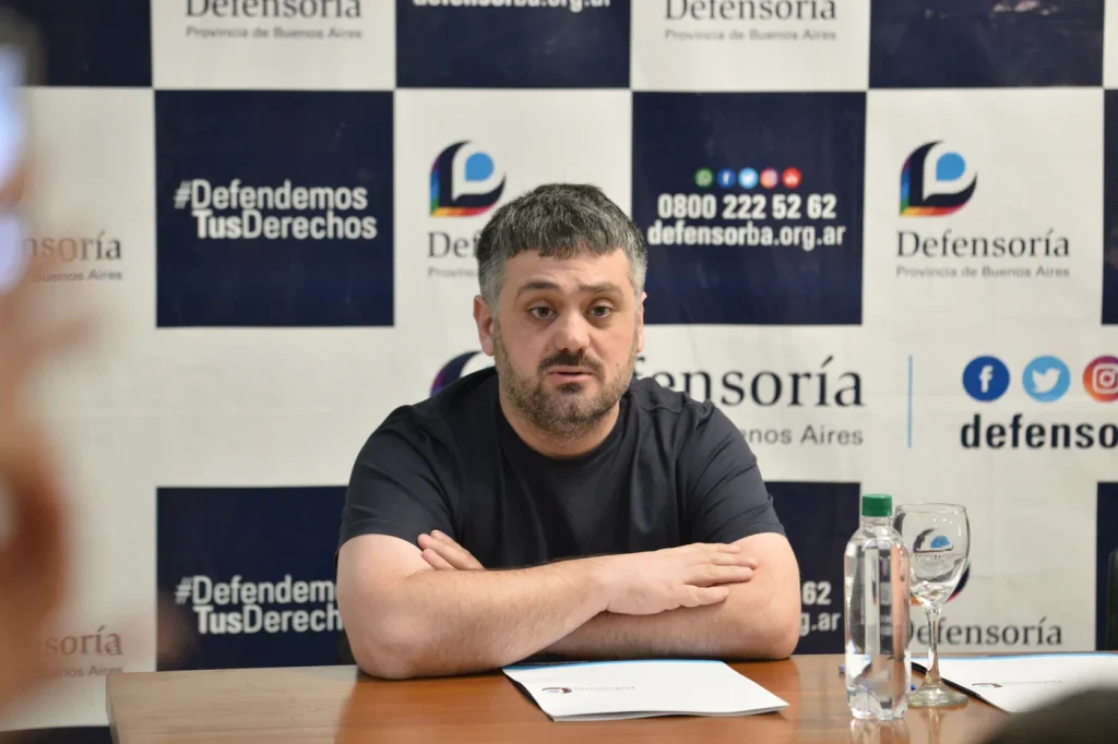 El autor de la ley de sobreendeudamiento, el titular del bloque peronista en Diputados, Facundo Tignanelli.