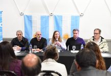 Intendentes y legisladores bonaerenses del Frente Renovador motorizan el operativo clamor por Massa En una cumbre en Junín, dirigentes del Frente Renovador por la Cuarta sección electoral respaldaron las PASO y la candidatura presidencial de Sergio Massa.