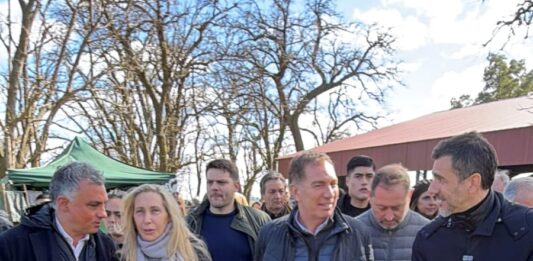 Los dirigentes de La Libertad Avanza, Karina Milei, y Sebastián Pareja, compartieron una jornada con los dirigentes del PRO, Diego Santilli, y Pablo Petrecca.