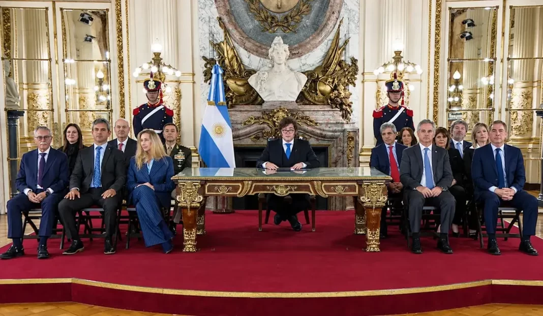 Empresarios de distintas entidades respaldaron el reclamo de Javier Milei sobre las Islas Malvinas y acompañaron las acciones para resguardar los recursos.