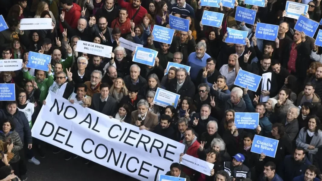 La diputada bonaerense, Silvina Nardini, propone incentivar inversiones de privados en proyectos de interés científico, tecnológico, ante el desguace del Ejecutivo nacional.