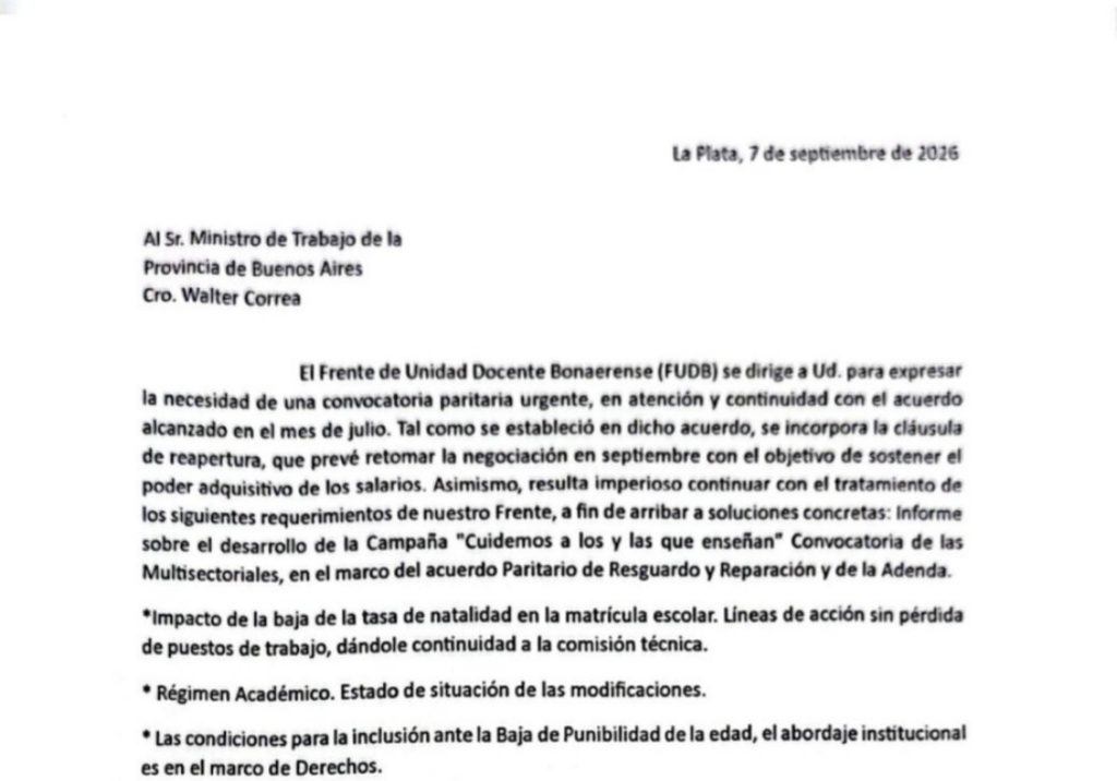 Los gremios de docentes bonaerenses elevaron una nota al ministro de Trabajo, Walter Correa, para solicitar la convocatoria a paritarias para este mes.