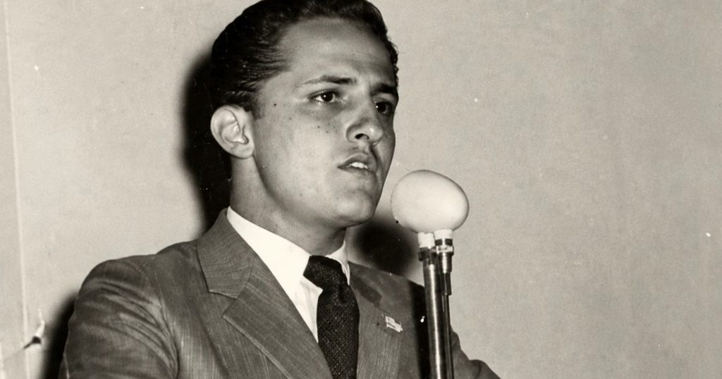 Sergio Karakachoff integró la Asamblea Permanente por los Derechos Humanos, desde donde presentó numerosos hábeas corpus en defensa de desaparecidos.